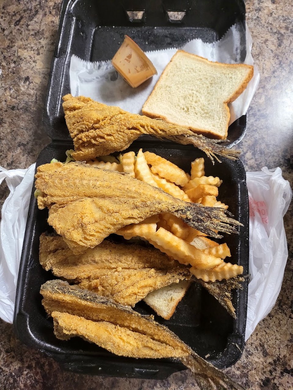 Catfish Filet Crinkle Cut Fries and Bread